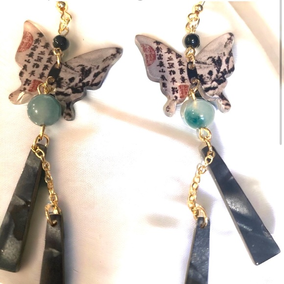 Jewelry - BUTTERFLY CALLIGRAPHY DROP EARRINGS NWOT